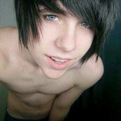 piggy_jizz's profile picture. taken by @fuk_urself69 hes my absolute perfect man ever. i pove him to the moon and back. you touch him i kill you. MINES!