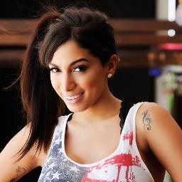 Complicada e perfeitinha! Eu AMO vc REAL porraaan! @Anitta_OFICIAL 3