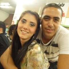 oiee... aqui é a prima dela passei aqui pra diser qui gosto mt dessa guriaa ela é mt especial pra mim bjão p. @dafyeevelyn