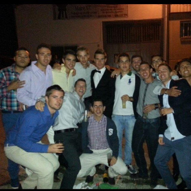 grupo de lo guapos (2mister), peones contratados indefinidamente con guisopo, sedes: vadillo y parque. Caracterizados por el whisky u Junco.