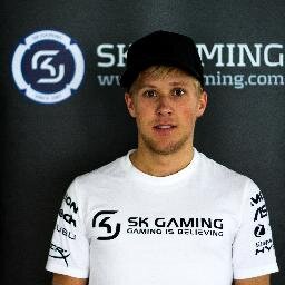 Competitive German FIFA & PES Player - German & World Champion PES https://t.co/CLKsB74ckd https://t.co/WsVCBFIHRO