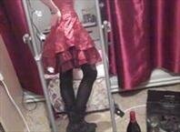 I'm 14 and a hardcore Directioner. I love listening to music and writing. (= I follow back! Get her