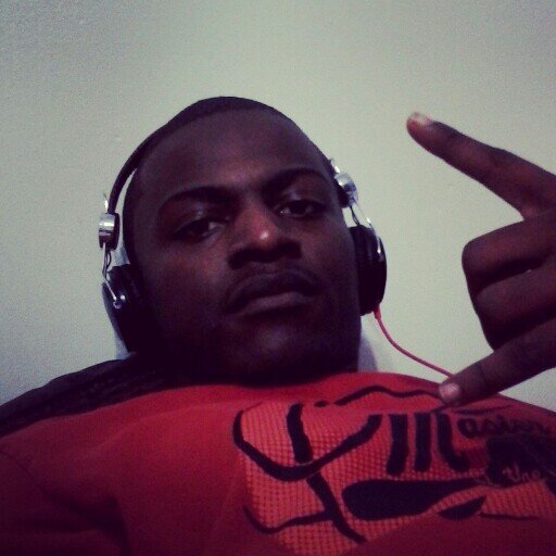 Make all my bitches take all yo bitches nd play hide nd get it..