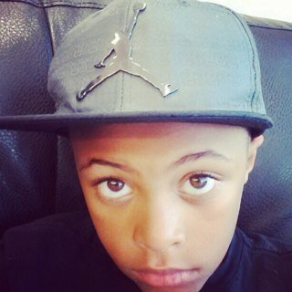 gamertag-iGlitchMySWAG
~minecraft
~madden
~midnight club L.A
~instagram 'xxcaiahxx'