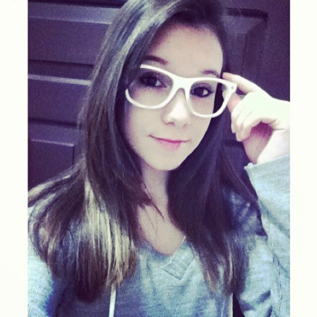 Sou a Bianca :3
❤️ Praia, minions, 1D, Demi, e Nutella !