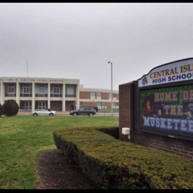 Central islip senior high school go C I