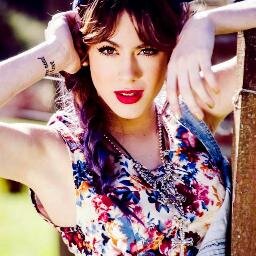 Tini♥RT de Tini 26/2/13,1/3/13, 2/3/13,29/3/13, 24/5/13,26/7/13 y el 31/8/13,RT de Mechi 2/3/13,Mirta RT 20/9/13,Joaquin Fav 14/6/13.Mari 9 RT,4 menciones