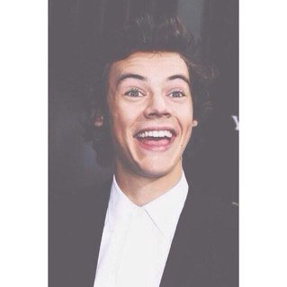 PLEASW GO FOLLOW ME ON @LOCOHOTCOCOZAYN BC IM FUNNY THERE PLEASE ILY