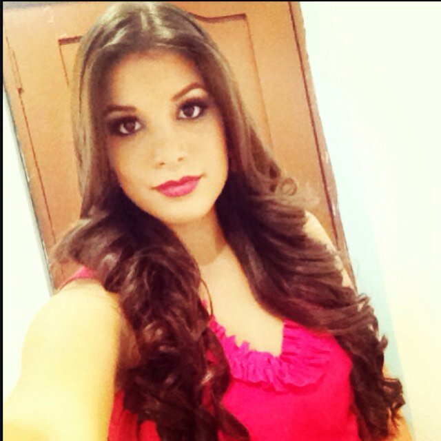 Hola!! Soy Lucy Fernanda Cedeño.. La secretaria mas buena de Art&teta y asociados!!! Si quieres saber mas de mi SIGUEMEEEE ;) Super Fan de @SecretariasTCTV