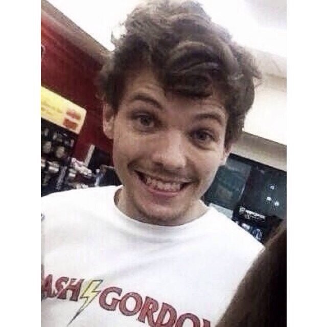 saved acc for free follows if i followed u ur perfect stay beautiful u da best FOLLOW @sparklinglouis