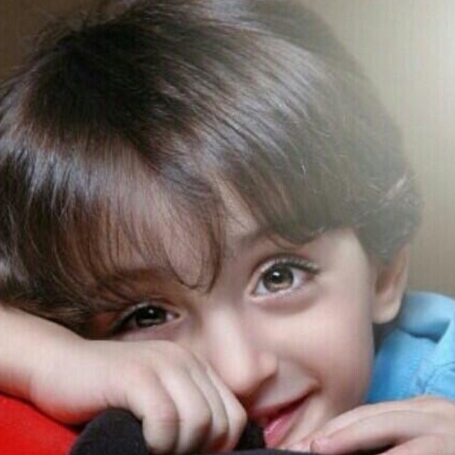 〈 رغم انني أؤمن بأن اختيار العقل أكثر صواباً .. إلا أنه يصعب علي التخلي عن أشياء اختارها قلبي 〉
