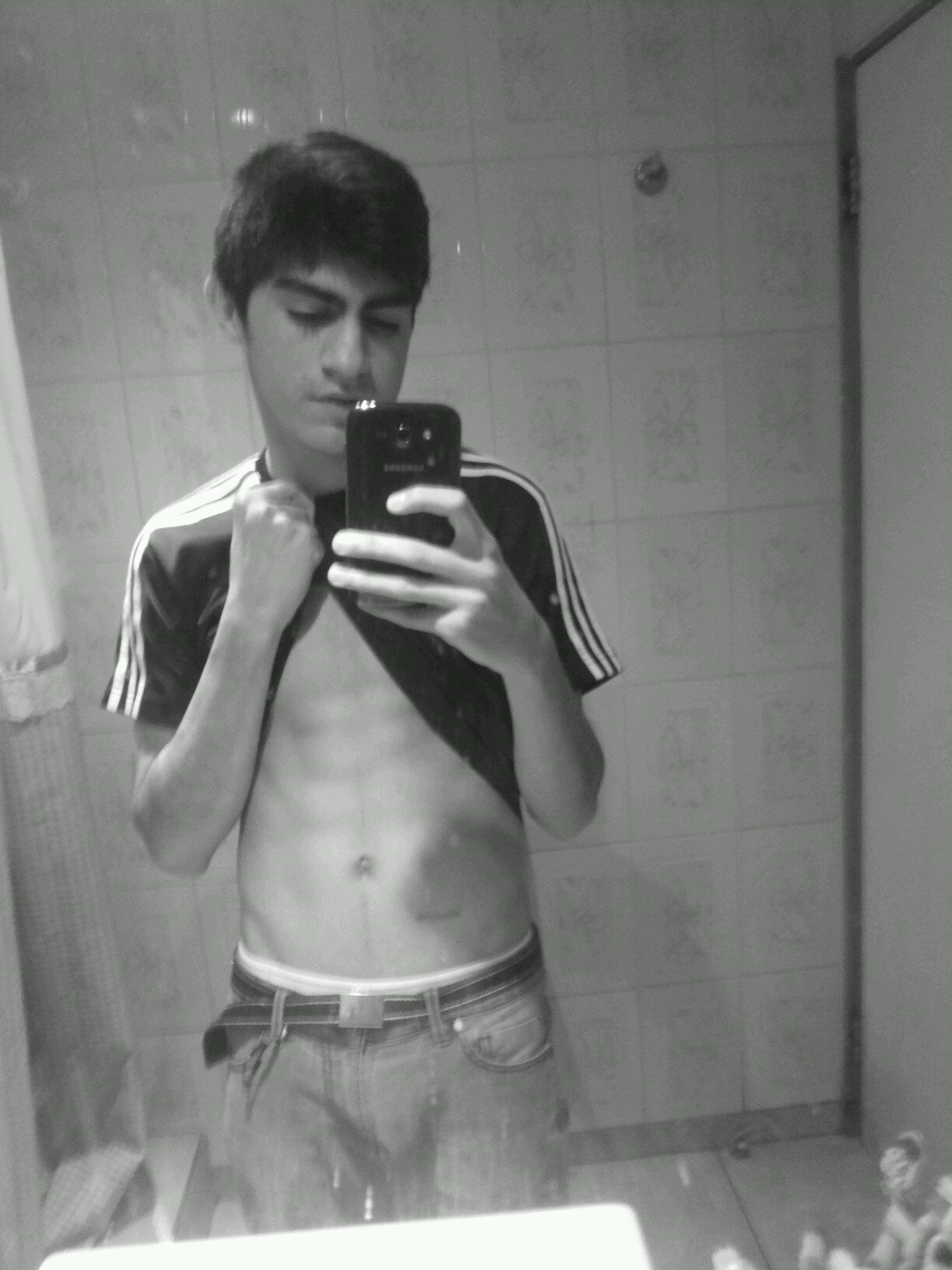 holi soi un niño tengo 16 años :D +56963660134333