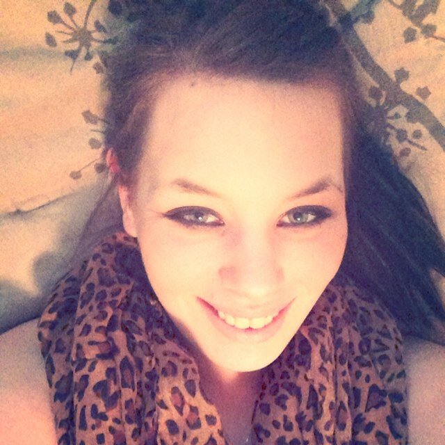 country gal. going to ncsc for OTA. work at olive garden. have a BEAUTIFUL three year old boy. single mom. 22 years old.