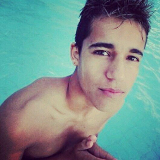 The simpler your life will be simpler to your problems!!  WechatID: willyfc77 whats: 953-964-954
E -mail :
Face:Willy_cinga@hotmail.com