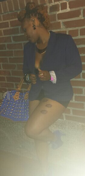 Dont lurk, wana knw bout mii Follow Mii #Fckyu4actingbrandnew........Dueces!!! :)
