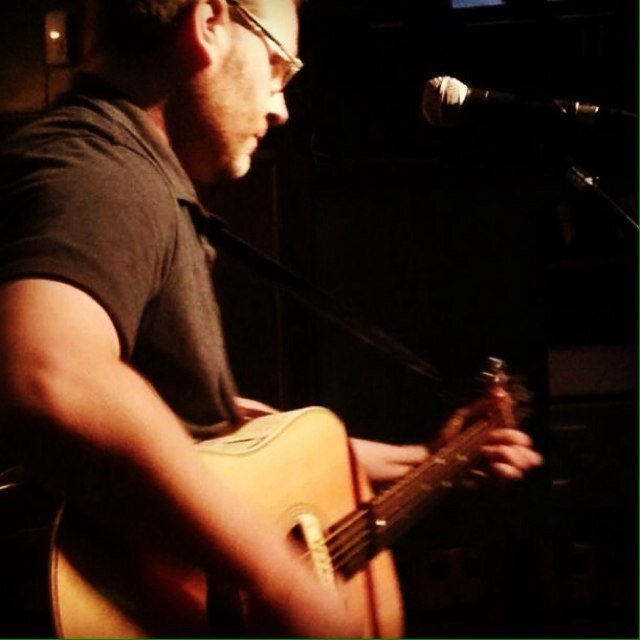 Chicago Singer/songwriter
