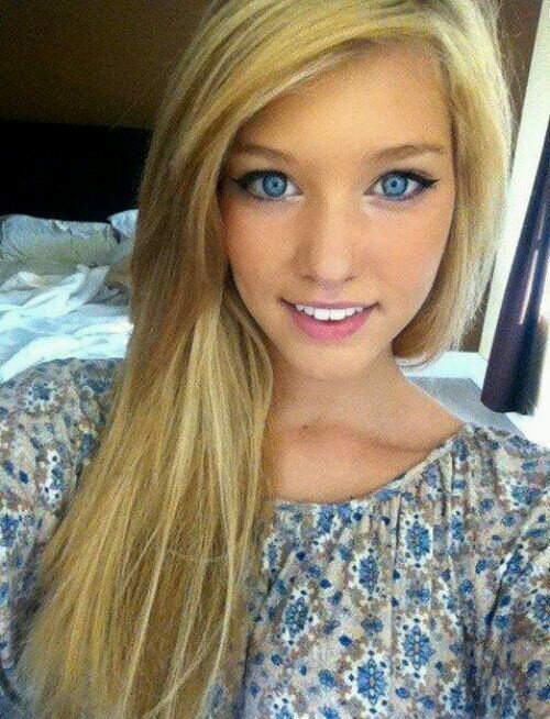TWEET TWEET YOUR SWEET please follow me, am a girl Gammer and proud :) main games i play are COD!!! barrow in furness