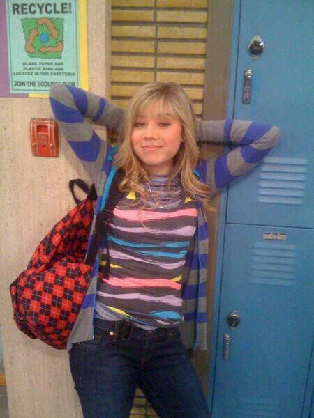 Sam Puckett im from icarly #15 and taken by my sexy girl @SexySassyjadey she is mine
