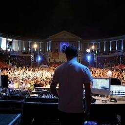 Dj/ Music Producer.
http://t.co/Aqfs8wX2HH
Contact & Booking: andreibitza25@gmail.com
 http://t.co/maNcfnwVyv