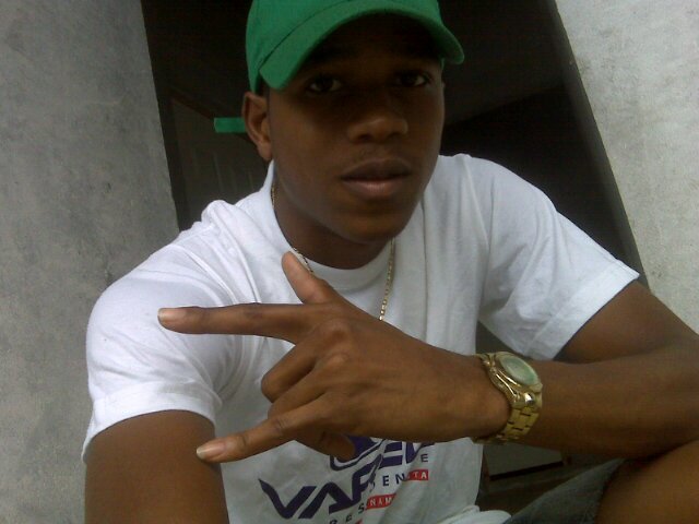 Wathsapp:62583315 solo chicas y conosidos Pin:26794E2A