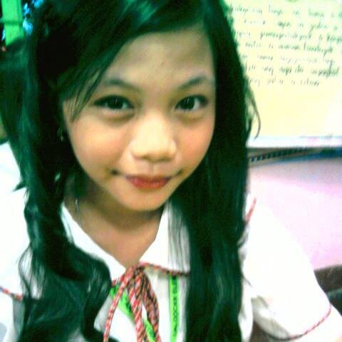 Paginiwan ba kita iiyak ka ba? Malulungkot? Masasaktan? Magdaramdam? Siguro ako hindi, siguradong hindi kita iiwan. ♥♥

#Ajyanihh :)