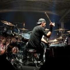 rajadrum's profile picture. Pecinta Musik . Drummer . Husband . Father . Bisnis Drum . 100% folback !