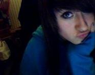 hiyaa! My names Kenzie I love these 5 boys known as One Direction! @epdannyedge @eppaulzimmer Exclam