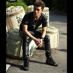 gianCARLOSzue's profile picture. FREELANCE MODEL/MUSIC LOVER/CHINITO :)