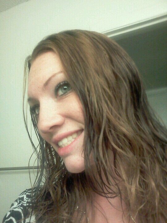 hey I'm 21 a new mommy and need new friends