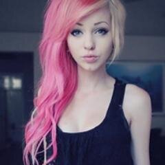 ⓛⓞⓥⓔ ❤ 
 Teenager, adolescents on a tous cette phrase qui nous fais rêver *-*