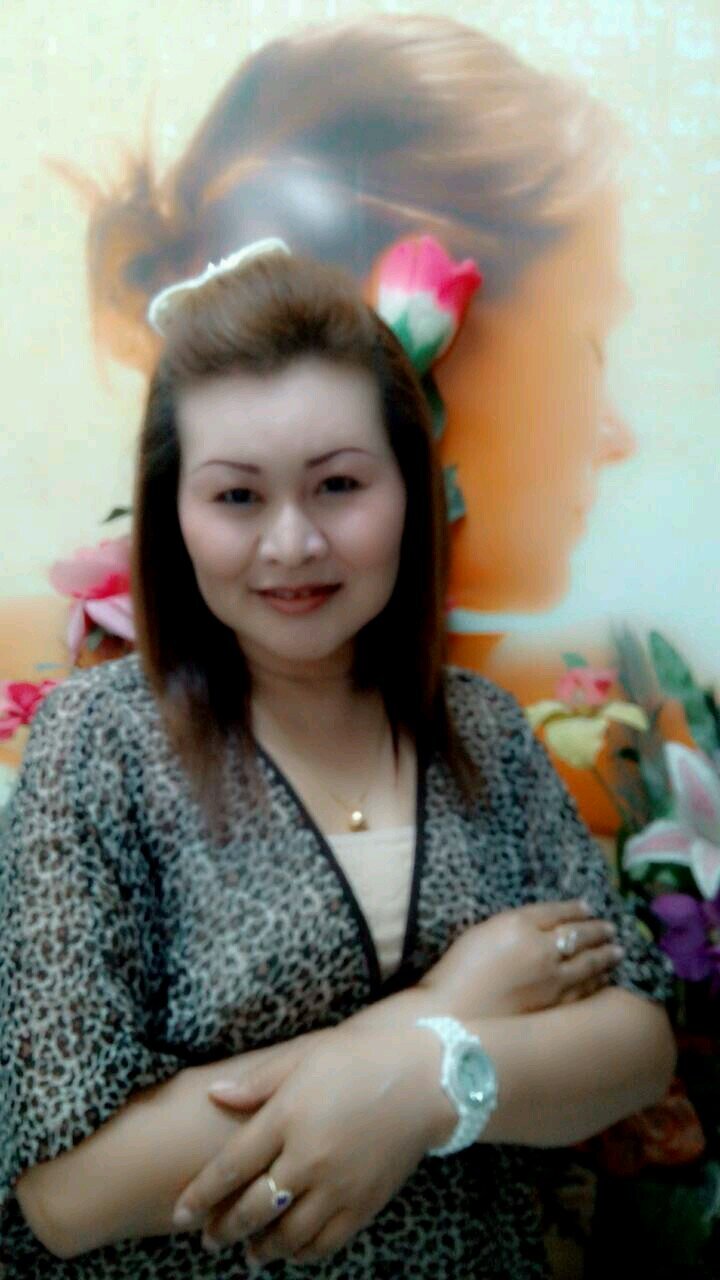 42Natcha's profile picture. hello_O my name's natcha. nice to meet you all.