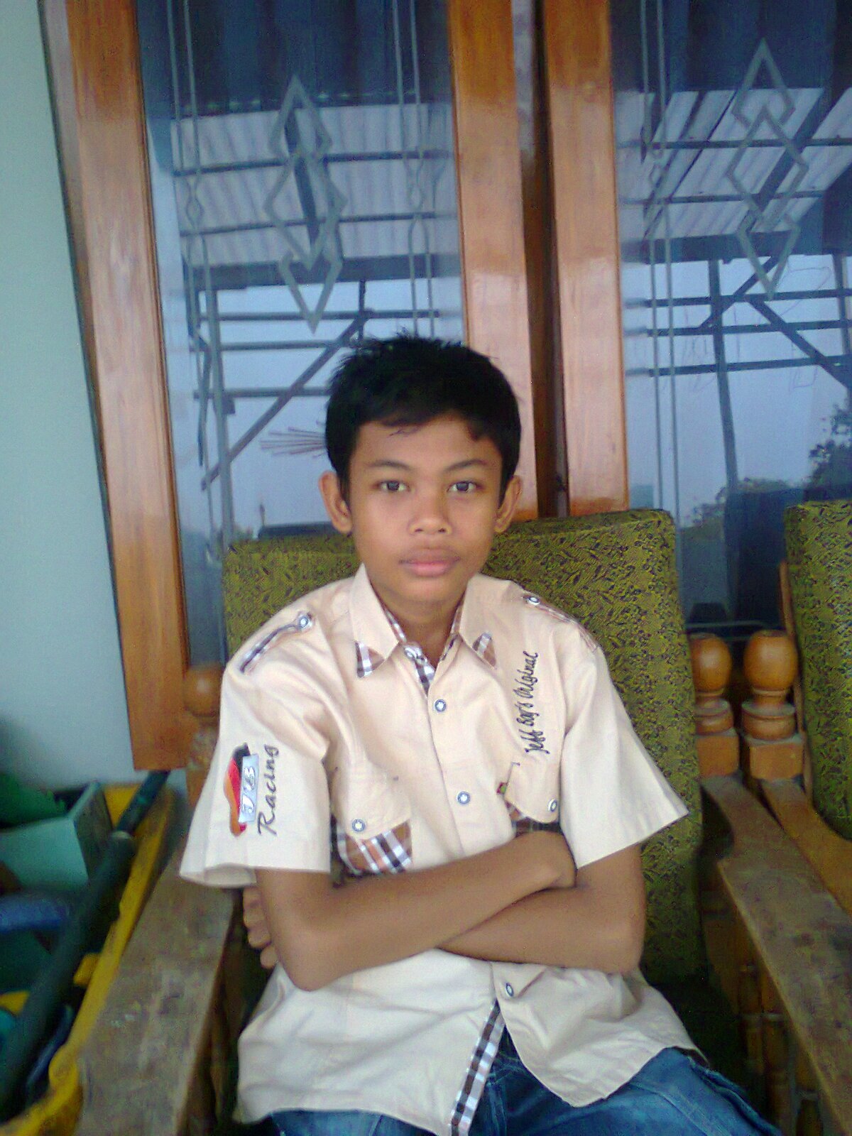 My name is Muhammad Alfin Fatih. I'm study in SMPN 1 Slawi. I like playing game.
