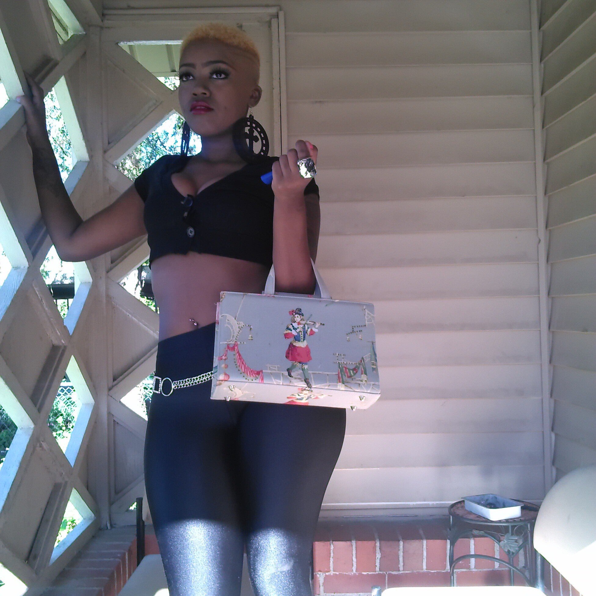 Just A Little NiggA Grinding.......
This iS My Life
#FuckiNFolloWMeSlutt