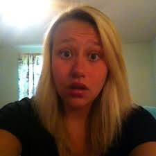 ukisimona596's profile picture. Un beso tiene derecho de interrumpir cualquier frase.