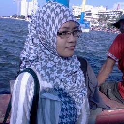 Fawzulliana | 1 Juli |rahasia kehidupan adl kejujuran dan keadilan_groucho marx :D