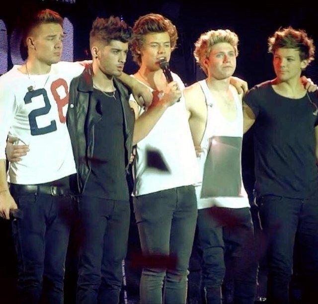 Saw the guys on 06.04.2013 in London and on 16.05.2013 in Zürich ❤ Love you       I GIVE YOU FREE FOLLOW, -- FOLLOW @caterinaheinz
