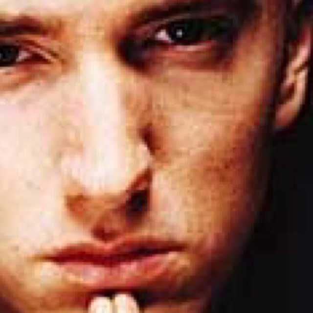 Ficathatslove's profile picture. raramente metto qualcosa su eminem, è piu un qualcosa per sfogarsi... F. eri la mia vita adesso sei una troia...
l: @CheliaLamiaGod