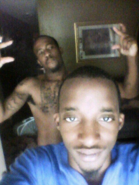 My MONEY NEVER SLEEP so Ain't no petty for a G you either with us or against us TRAPPING out the SOUTHSIDE...LOWEND OR NUN