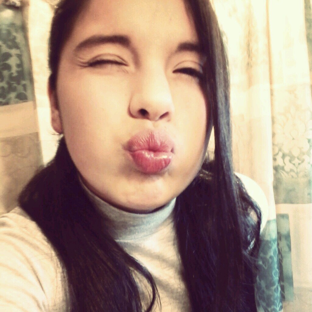 -.-Si algún día dices que me crees, no me creas, 
porque yo no creo en mi reflejo.-.-