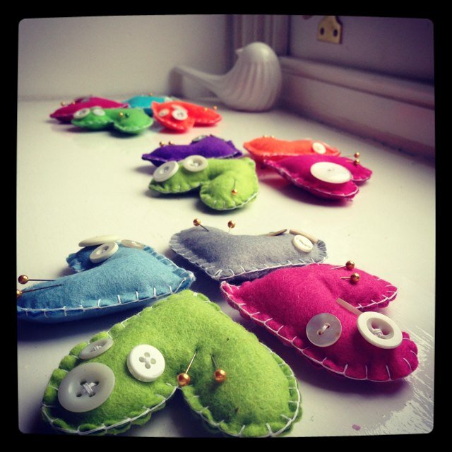 Felt decorations, bunting & upcycled brooches handmade in Wales with love.