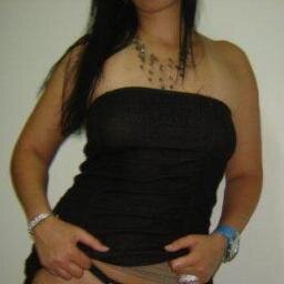 Sou a mistura perfeita de chatice, sou inimiga da perfeição e vizinha do drama. Me separei da paciência e sou irmã da preguiça. Casei com o ciúme,