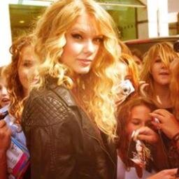 TaylorSwift