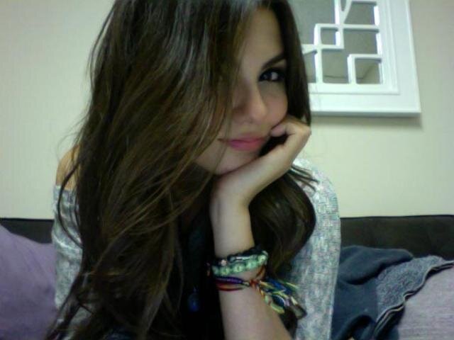 VanessaLouiis's profile picture. 17. A nadie le importa un carajo lo que haya aquí.