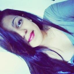 “Moça risonha,
que ri e sonha.”

    Pedro Paulo Soares Pereira ♥♥♥