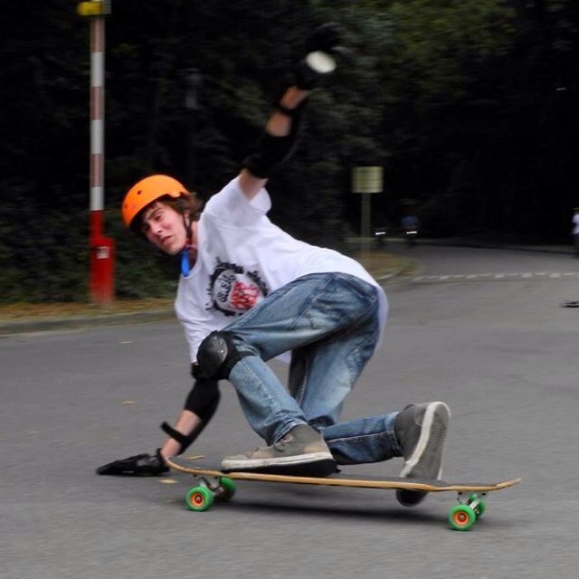 SebastiaanBuis's profile picture. 18 jaar // Den Haag // long/snowboarden, gamen, gitaar en tekenen // stanislas westplantsoen H5B