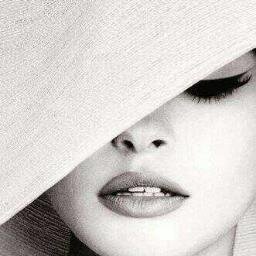 alwaystuiteando's profile picture. .