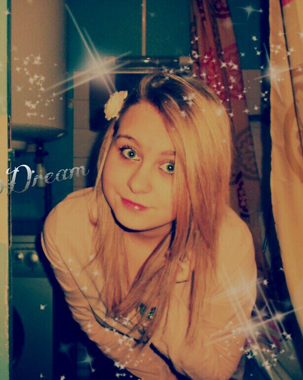 Oceane_DBCS's profile picture. 