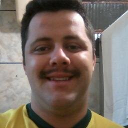 Quer saber tudo tem um porquê
Tô legal, quero mais é viver
Antes só, do que ser infeliz
Sei que vou encontrar diretriz
Pro meu coração