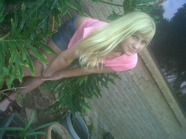 nita_cronje's profile picture. Crazy, weird and wild farm girl..!!*