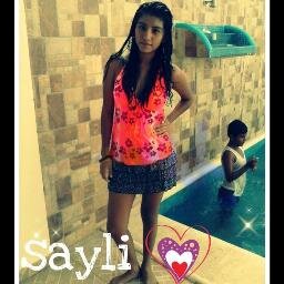 Soy bien loca, amo la música♪♫♪ apesar de todo siempre le sonrío a la vida #Equis! Sigueme y te sigo te caeré super*-* amo a @Justinbieber♥